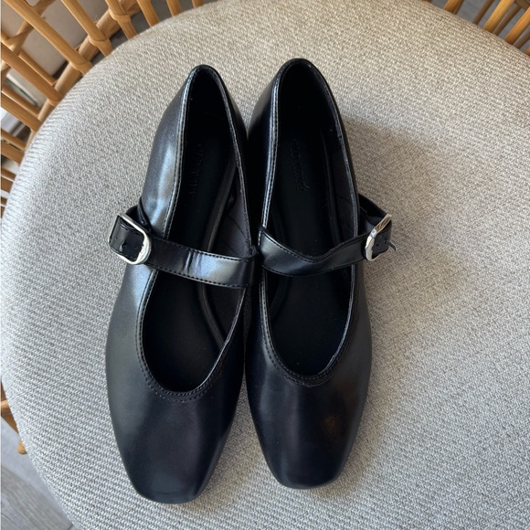 NWOT Black Mary Jane Flats - Picture 2 of 7